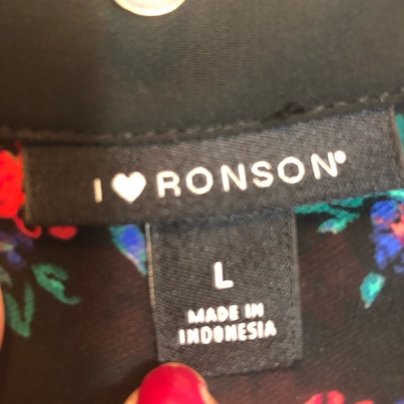 I Heart Ronson Button Down Black Floral Blouse  Size L - Picture 2 of 11